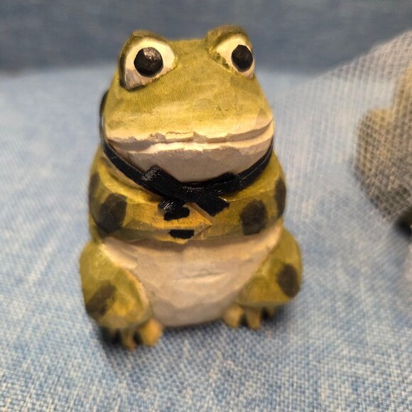 Pair of Frog Cake Toppers - Picture 3 of 5